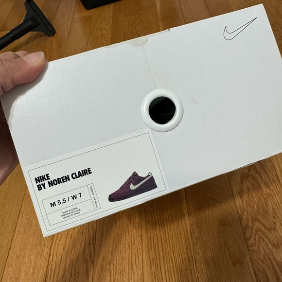 Nike Custom Dunks - Picture 8 of 8